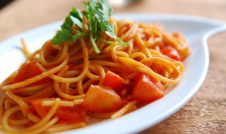 番茄意面酱的正宗做法（番茄酱意面的做法简单的方式）