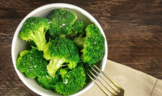 西兰花煮粥怎么做 西兰花粥怎么做给宝宝吃