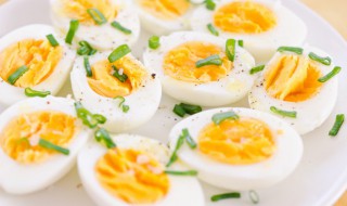 煮鸡蛋吃多了会怎么样(煮鸡蛋吃多好吗)