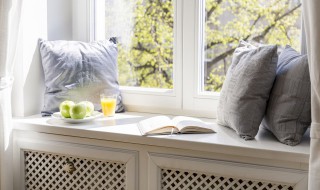 下雨窗户漏水怎么办 下雨的时候窗户漏水怎么办