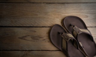 浴室拖鞋发霉怎么去除 浴室拖鞋上的霉点怎么去除