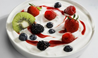 喝了发霉的酸奶怎么办(不小心喝了发霉的酸奶怎么办)