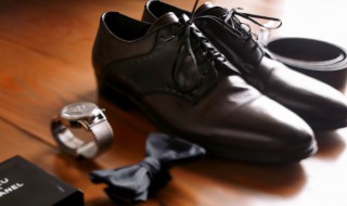 皮鞋发霉了怎么处理（皮鞋发霉了怎么处理霉斑）