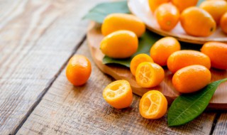 桔子叶子发黄怎么办（桔子叶黄了怎么办）