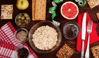 燕麦片可以放进冰箱保存吗（燕麦片放冰箱保鲜过期了能吃吗）