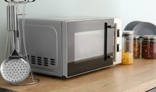 铁的可以微波炉加热吗 铁盆可以在微波炉里面加热吗