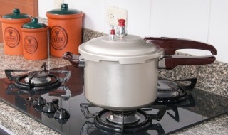 厨房台面比较流行哪些材质(厨房台面现在流行什么材质)