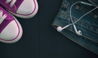 耳机子线脏了怎么办插手机上的 手机耳机线脏了怎么清洗