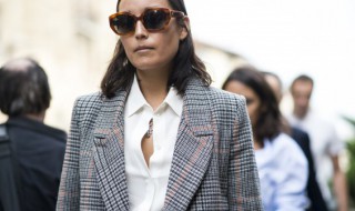 大衣起球怎么办 羊毛大衣起球怎么办