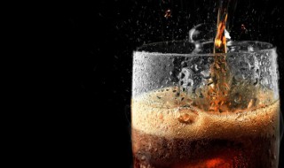 为什么罐装可乐比瓶装可乐好喝 为什么罐装可乐比瓶装可乐好喝些