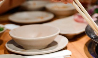 求火锅芝麻酱调法（吃火锅芝麻酱的调法）