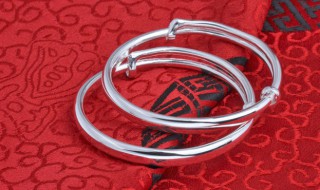 银镯子氧化黑了怎么办 银镯子发黑了怎么办