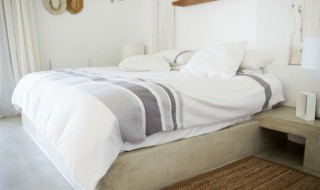 床垫发霉怎么洗掉霉斑 床垫有霉菌怎么清理