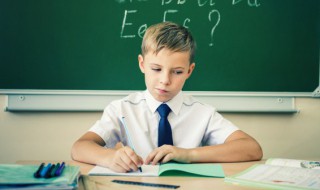 四个形容灯光的四字词语 描写灯光的词语四字