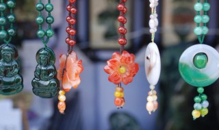 买到劣质翡翠手镯怎么办 劣质玉手镯