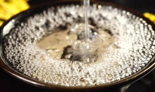 白酒里放冰糖可以长期储存吗（甜酒放冰糖可以保存久吗）