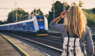 个性签名高冷（女生个性签名高冷）