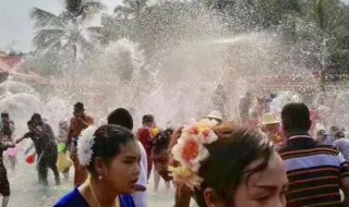 泼水节是哪个族(泼水节是哪个族的哪个民族的)