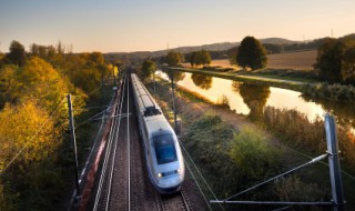 高铁站的地标颜色是什么意思(高铁站中的地标颜色是什么意思)