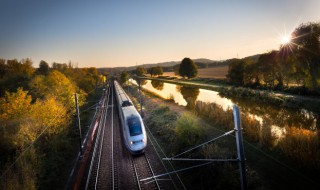 南京到济南的铁路大约长多少千米 南京到济南的铁路全长多少米