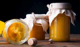 蜂蜜需要放冰箱吗(成熟蜂蜜需要放冰箱吗)