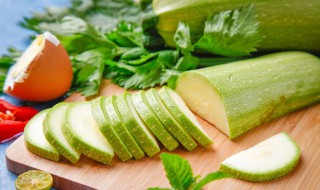 西葫芦能不能放冰箱冷藏 西葫芦可以放冰箱冷冻保存吗