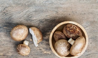 香菇泡发用热水还是冷水 香菇要用冷水泡还是热水泡