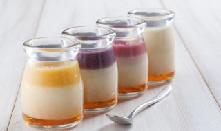 烤箱做鸡蛋布丁方法 蛋黄布丁的做法烤箱