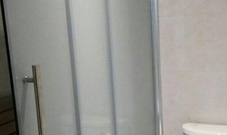 淋浴门怎么清洗 淋浴玻璃门怎么清洗