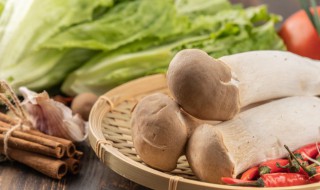 杏鲍菇不熟吃了会中毒吗 杏鲍菇炒不熟会食物中毒吗