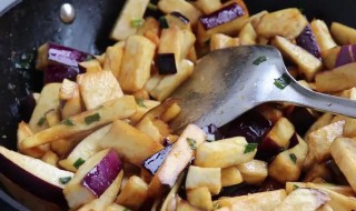 煮熟的茄子可以放隔夜吗 炒熟的茄子放冰箱能隔夜吗