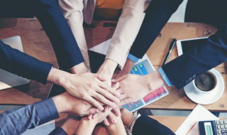 团队名称两个字 团队名称两个字母的