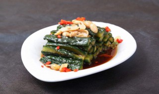 青瓜酸怎么做好吃又脆(青瓜怎样腌制又酸又脆)