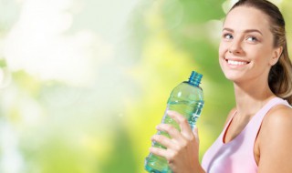 塑料是什么材料做的（黑色硬塑料是什么材料做的）