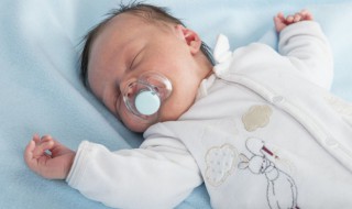 婴儿衣服可以用洗衣机洗吗 婴儿衣服可以用洗衣机洗吗冬天