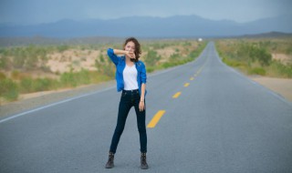 中国的第一条高速公路诞生在哪里（中国最早一条高速公路）