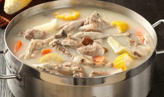 煲大骨汤需要放什么材料（煲大骨汤都放什么材料）