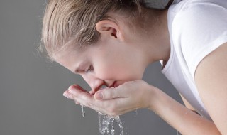 白醋洗脸多久一次（白醋洗脸多久一次为好）