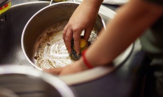 废弃的锅属于什么垃圾（废弃的铁锅属于什么垃圾）