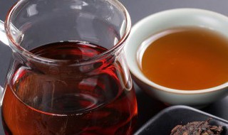 茶杯里的茶渍怎么清洗（茶杯里的茶渍如何清洗）