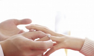 如何分辨真假钻石（真假钻石怎么分辨）