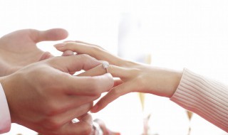 莫桑钻和钻石有什么区别（怎么区分莫桑石和钻石）