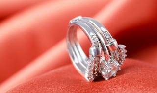 怎样用肉眼鉴别钻石（肉眼怎么看钻石）