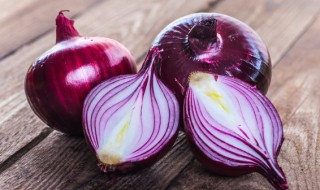 洋葱炒猪肉怎么做比较好吃(洋葱炒猪肉怎么炒)