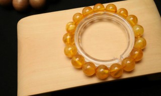 金铰蜜和蜜蜡的区别 米腊和蜜蜡的区别