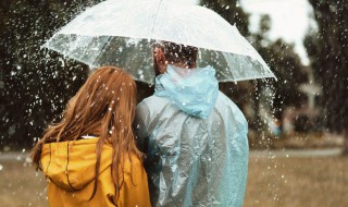 为什么下雨时跑步比走路淋雨更多(跑步时淋雨多还是走路时淋雨多)