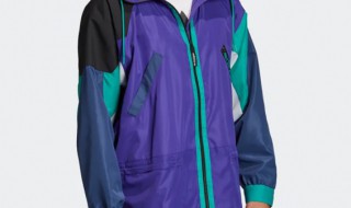 防风衣可以当雨衣吗（雨衣可以当防护服用吗）