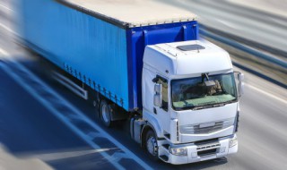 汽车刚贴的膜能淋雨吗 汽车膜刚贴好能淋雨吗