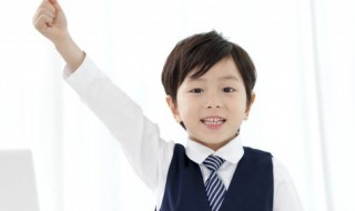 雨句子伤感宁愿淋雨 在雨中淋雨的伤感句子