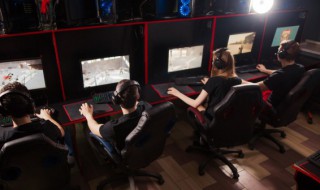 吃鸡四排奇葩名字大全（吃鸡四排名字大全霸气）